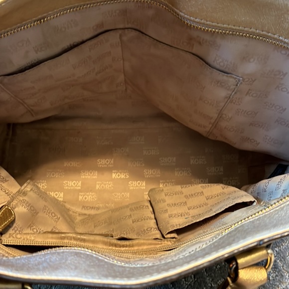 Michael Kors bag - Picture 3 of 3